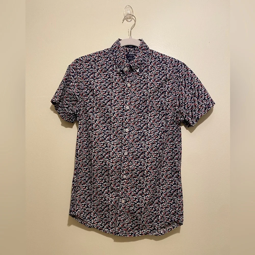 J. Crew Flex Washed floral print short sleeves button down shirt. Size Xs